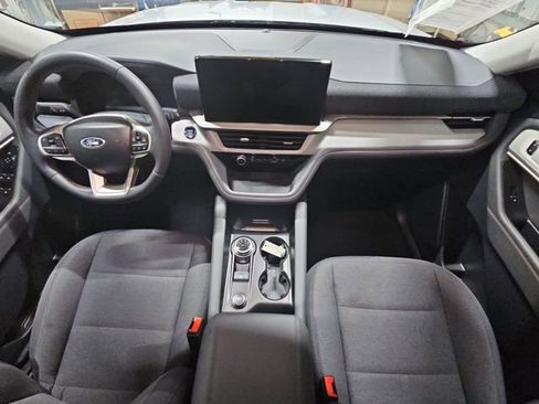 Used 2025 Ford Explorer Active image 20