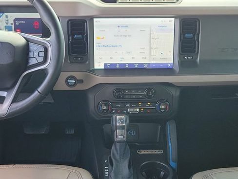 Certified 2024 Ford Bronco Wildtrak AWD/4WD image 20