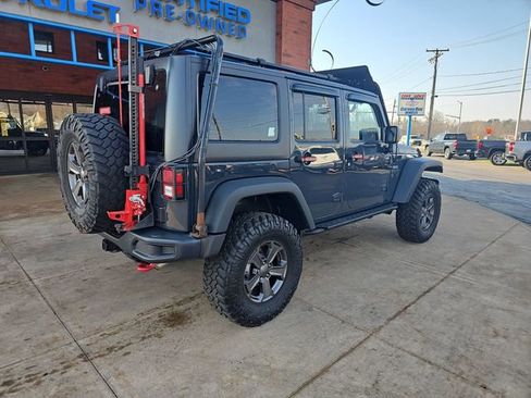 Used 2017 Jeep Wrangler Unlimited Rubicon AWD/4WD image 8