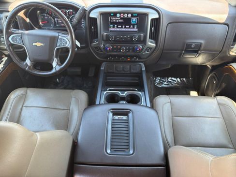 Used 2018 Chevrolet Silverado 1500 LTZ w/ LTZ Plus Package AWD/4WD image 18