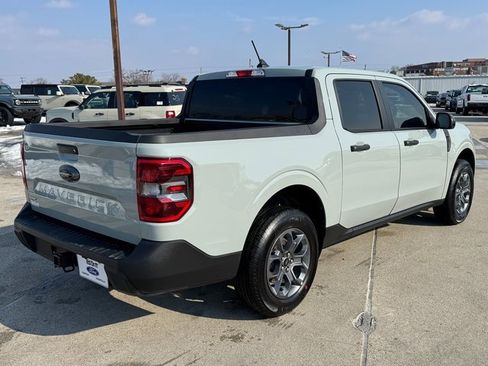 Certified 2024 Ford Maverick XLT w/ XLT Luxury Package image 8