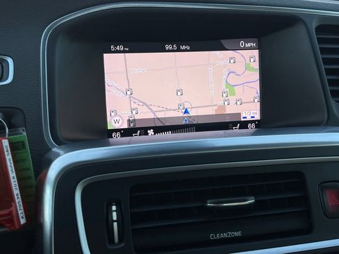 Used 2018 Volvo S60 T5 Inscription Platinum w/ Climate Package image 50