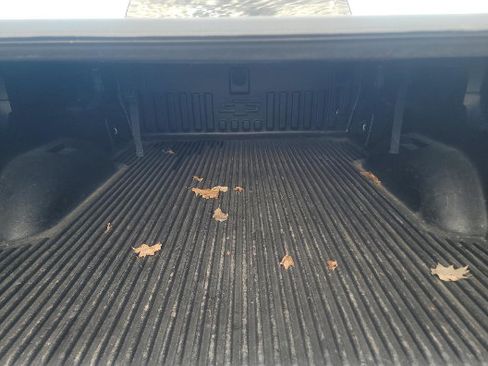 Used 2018 Chevrolet Silverado 1500 LT w/ All Star Edition AWD/4WD image 16