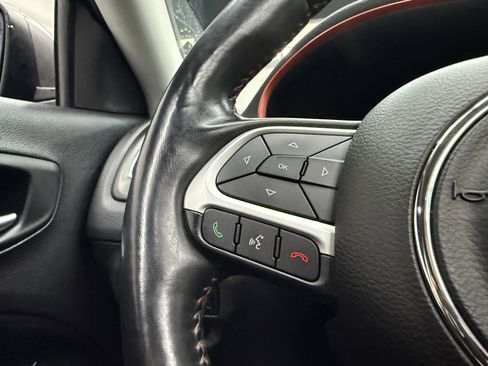 Used 2018 Jeep Compass Trailhawk w/ Safety & Security Group image 16