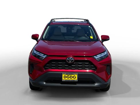 Used 2025 Toyota RAV4 XLE w/ Convenience Package FWD image 8