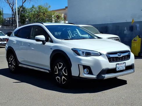 Used 2020 Subaru Crosstrek Hybrid w/ Moonroof Package w/Navigation AWD/4WD image 3