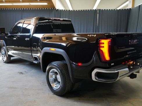 Used 2024 GMC Sierra 3500 SLT w/ SLT Convenience Package AWD/4WD image 5