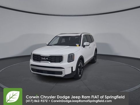 Used 2025 Kia Telluride S FWD image 6