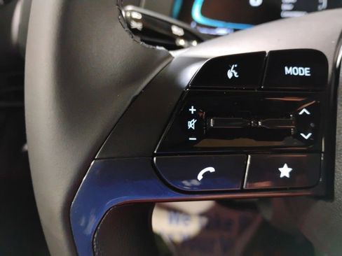 Used 2025 Hyundai Elantra Sport image 33