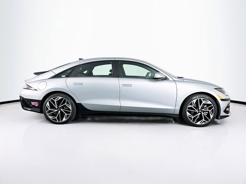 Used 2024 Hyundai Ioniq 6 SEL RWD image 10