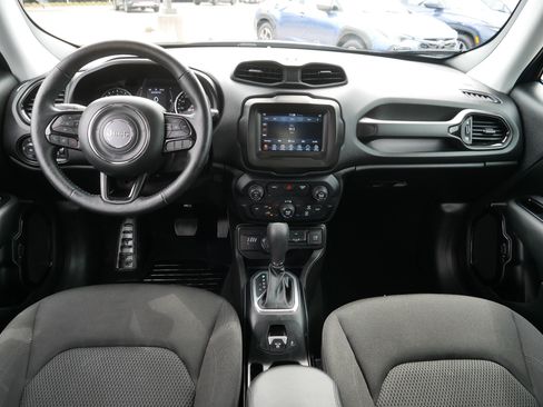 Used 2020 Jeep Renegade Altitude AWD/4WD image 10