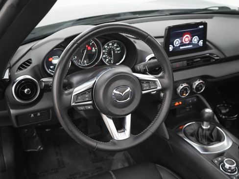 Used 2023 MAZDA MX-5 Miata Grand Touring RWD image 16