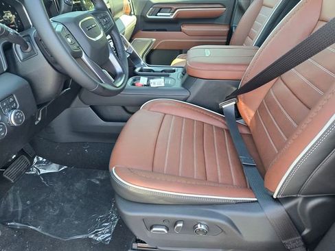 New 2026 GMC Sierra 2500 Denali Ultimate AWD/4WD image 10