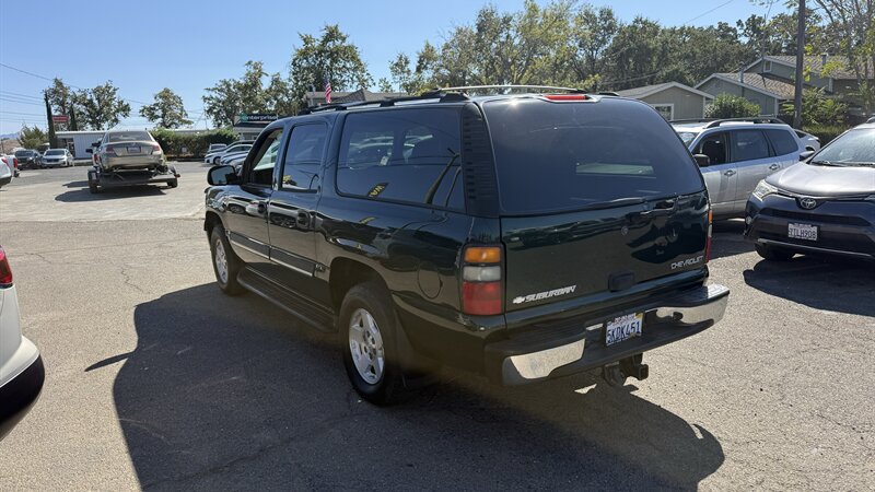 Used 2004 Chevrolet Suburban LS w/ Preferred Equipment Group AWD/4WD image 4