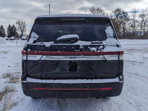 Used 2024 Lincoln Navigator L Reserve image 4