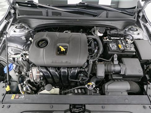 Used 2024 Kia Forte LXS w/ LXS Technology Package image 13