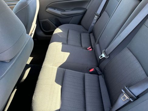 Used 2025 Nissan Altima 2.5 SV image 25