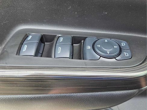 Used 2017 GMC Acadia SLT FWD image 33