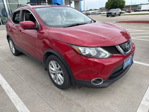 Used 2018 Nissan Rogue Sport SV w/ SV Technology Package AWD/4WD image 1