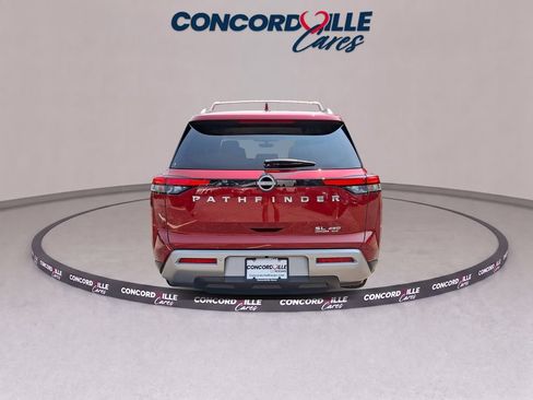 Certified 2023 Nissan Pathfinder SL w/ Cargo Package AWD/4WD image 6