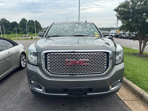 Used 2017 GMC Yukon Denali w/ Open Road Package AWD/4WD image 2