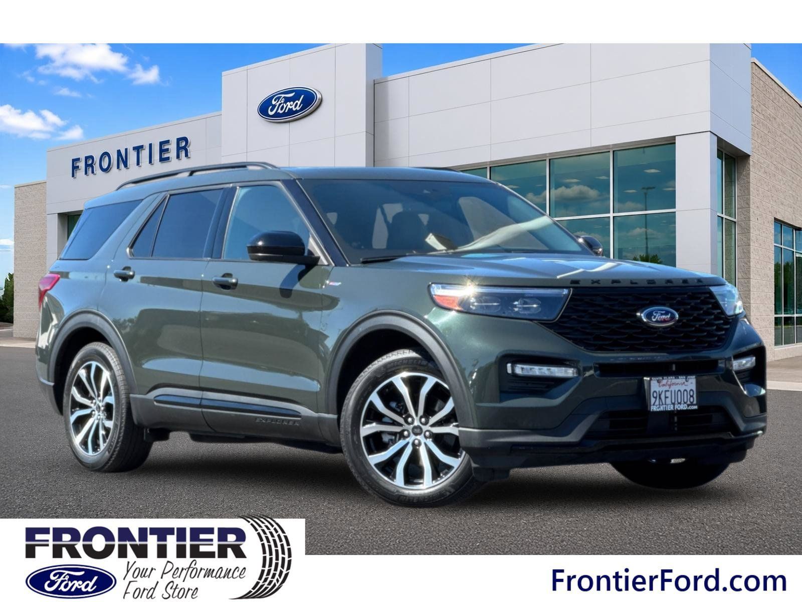 Used 2023 Ford Explorer ST-Line w/ Class IV Trailer Tow Package RWD image 3
