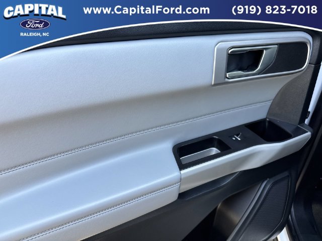 Certified 2024 Ford Explorer XLT w/ Equipment Group 202A RWD image 17