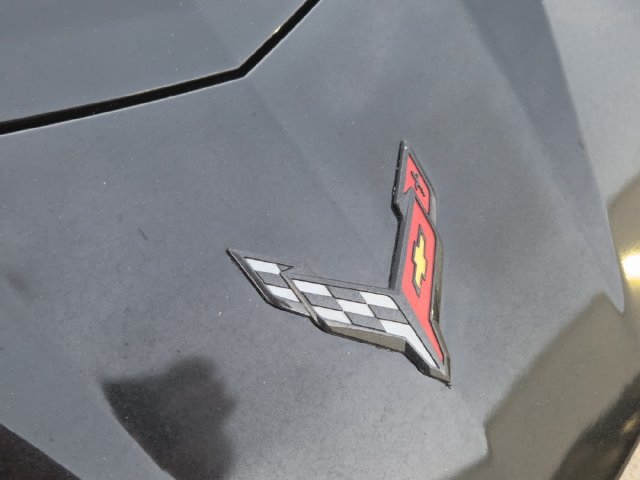 Used 2024 Chevrolet Corvette Stingray Coupe w/ Z51 Performance Package RWD image 9
