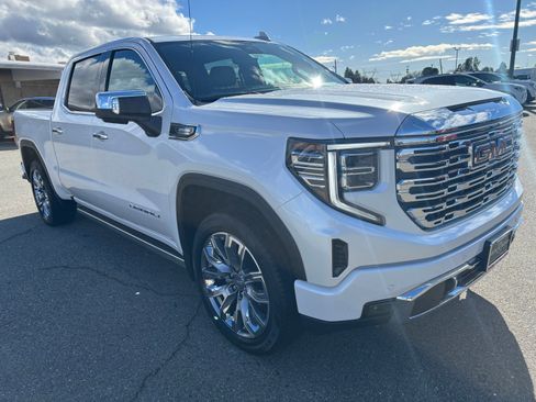 Used 2024 GMC Sierra 1500 Denali w/ Denali Reserve Package image 3