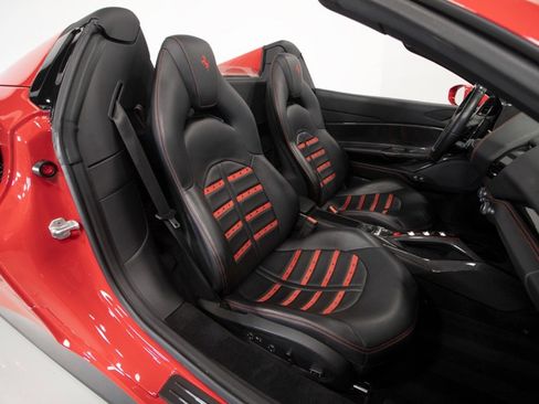 Used 2018 Ferrari 488 Spider image 62