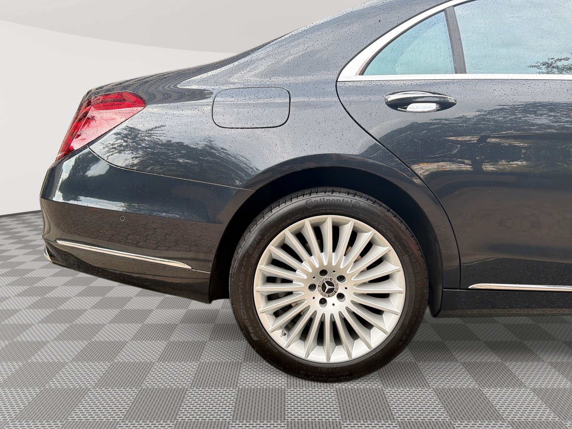 Used 2018 Mercedes-Benz S 560 4MATIC Sedan image 30