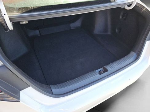 Used 2024 Honda Accord EX image 27