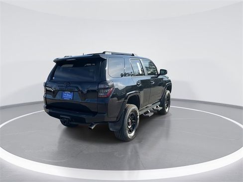 Used 2021 Toyota 4Runner Venture image 3