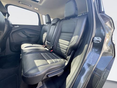 Used 2019 Ford Escape Titanium FWD image 14