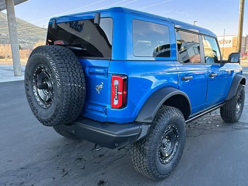 New 2025 Ford Bronco Badlands image 3