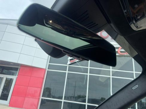 Used 2022 BMW X7 M50i w/ Luxury Seating Package image 48