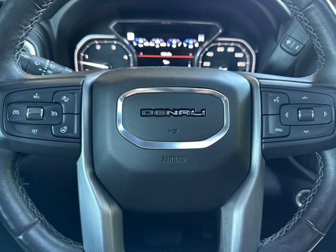 Used 2022 GMC Sierra 2500 Denali w/ Denali Ultimate Package AWD/4WD image 23