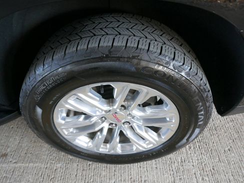 Used 2022 GMC Yukon SLT w/ SLT Premium Package image 24