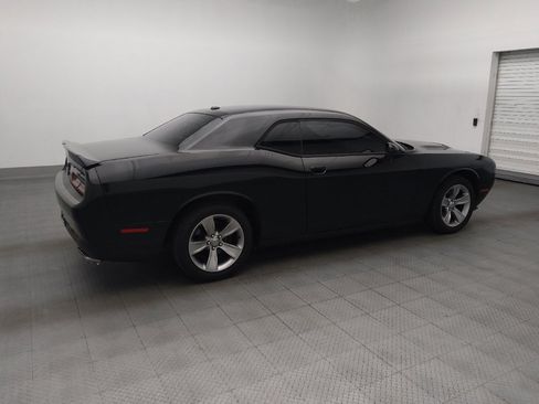 Used 2019 Dodge Challenger SXT RWD image 10