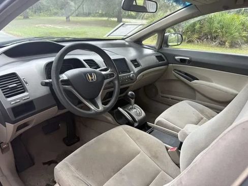 Used 2011 Honda Civic LX image 6