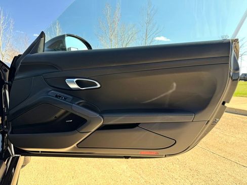 Used 2024 Porsche 718 Cayman S image 39