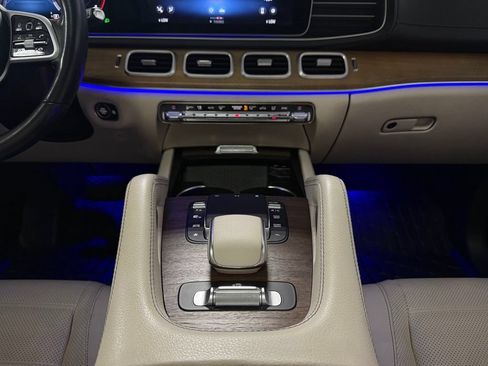Used 2021 Mercedes-Benz GLS 450 4MATIC image 14
