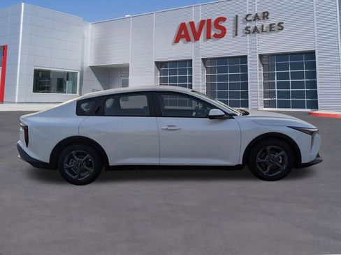 Used 2025 Kia K4 FWD image 5