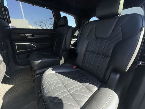 Used 2023 Kia Telluride EX X-Line image 13