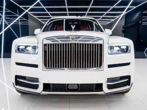 Used 2021 Rolls-Royce Cullinan image 7