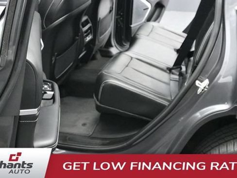Used 2023 Jeep Grand Cherokee Overland AWD/4WD image 15