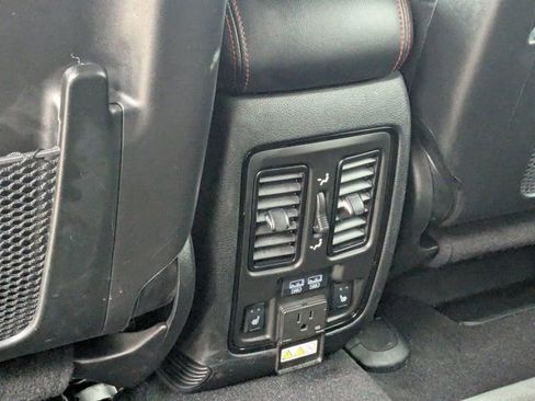 Used 2025 Dodge Durango GT AWD/4WD image 27