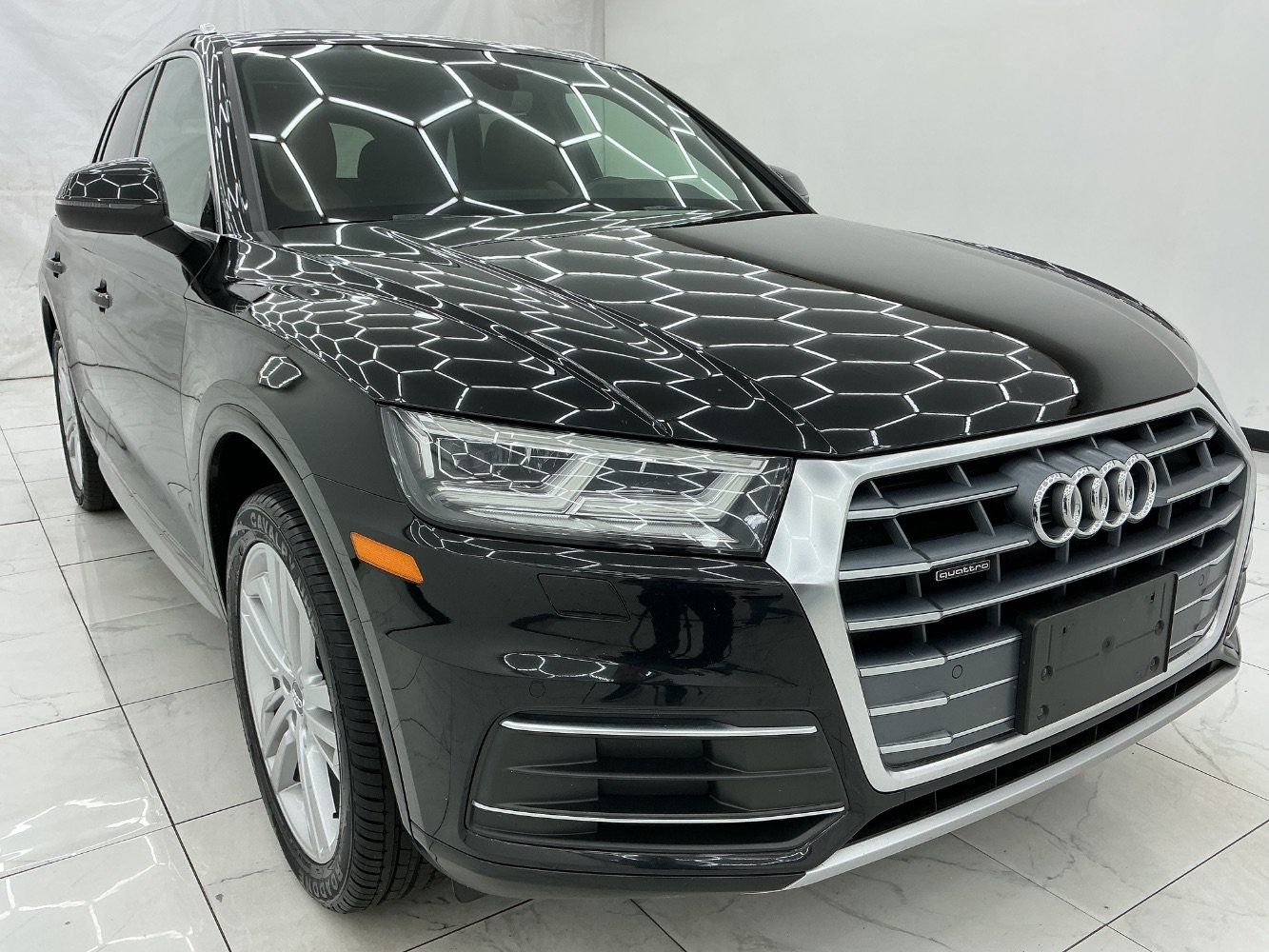 Used 2020 Audi Q5 2.0T Premium Plus w/ Premium Plus Package AWD/4WD image 3