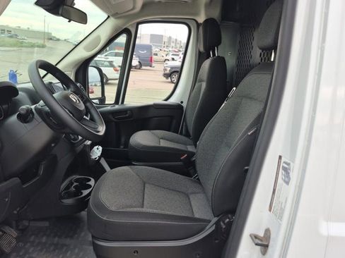 Used 2025 RAM ProMaster 2500 w/ U-Haul Equipment Group FWD image 6