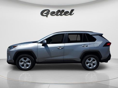 Used 2019 Toyota RAV4 XLE w/ Convenience Package image 8